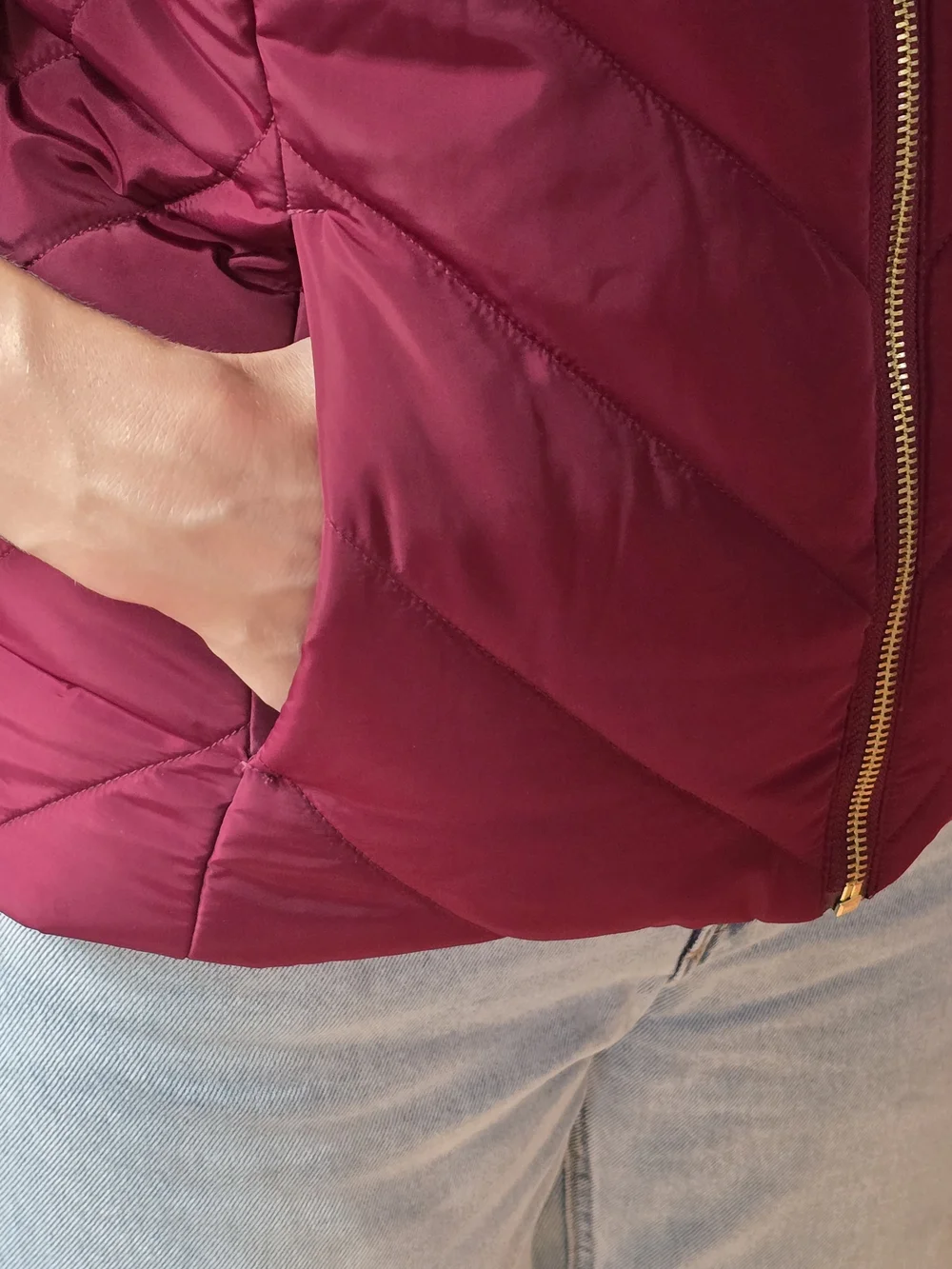 NWT - Michael Kors Quilted Sleeveless Puffer Vest - Wine